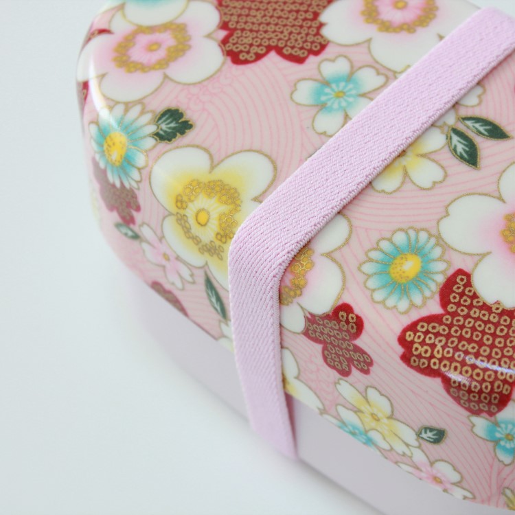 Light Pink Bento Box Elastic Band around bento box