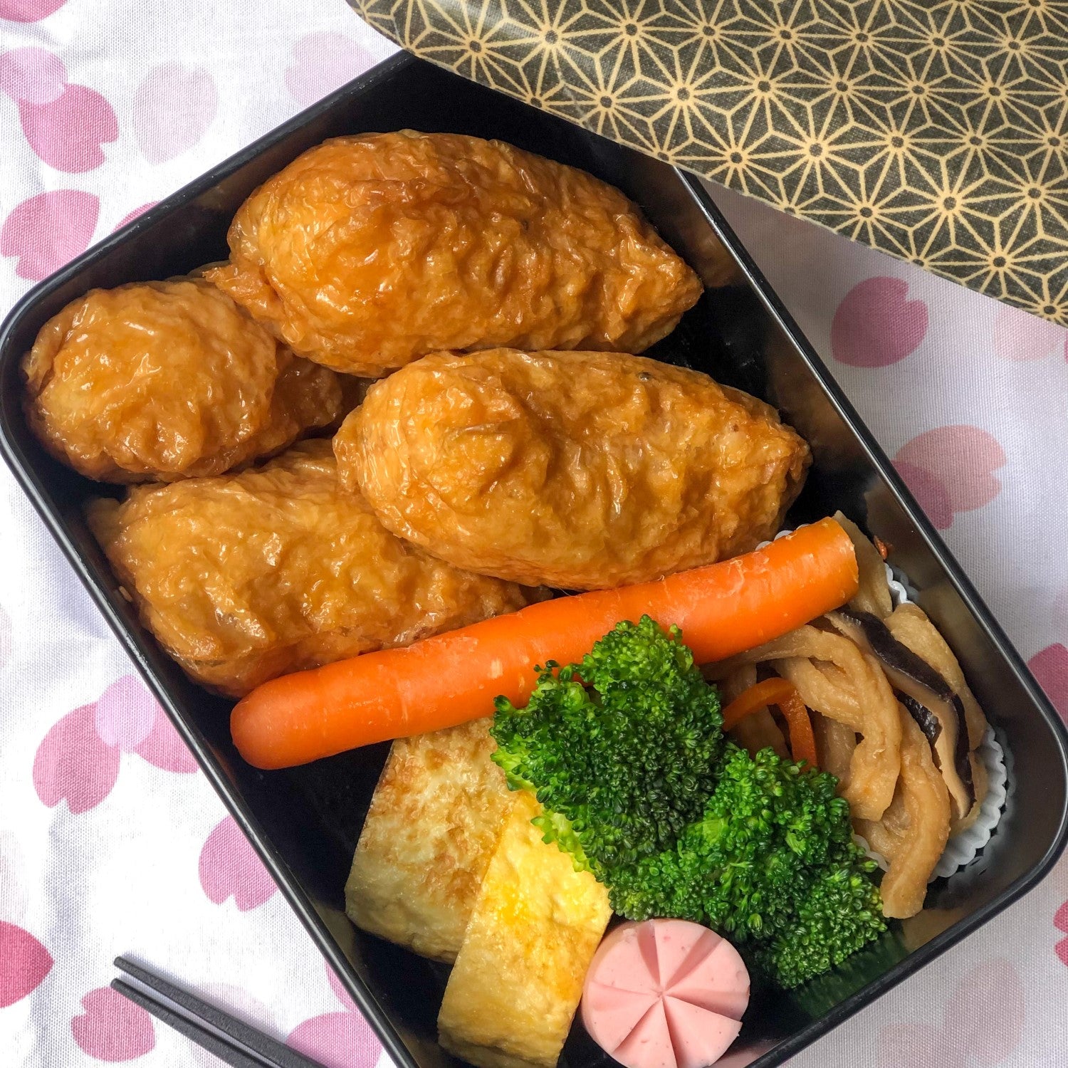 Majime Life Wagara Asanoha 1 tier bento box from Japan Japanese bento boxes for adults Made In Japan bento lunch box with food