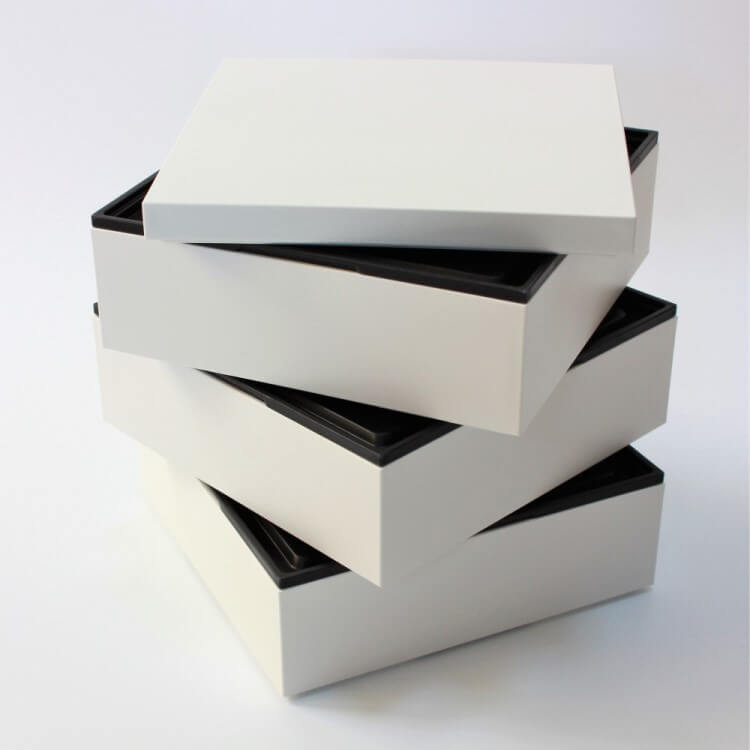 Yukimi 3 tiered picnic ojyu bento box spirally arranged
